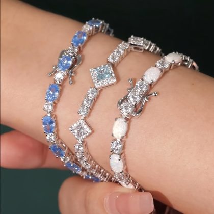 A 925 Silvery Fashion Exquisite Bracelet, Retro Elegant Luxury, Suitable for Everyday And Party Wear, Send Loved Ones Send Family Send Friends Holiday Gifts with Boutique Gift Box.