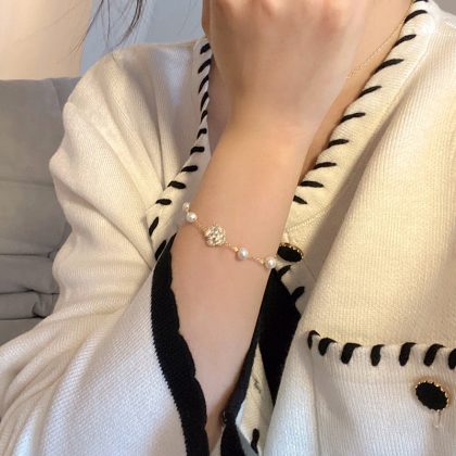 Women's Camellia Pearl Bracelet For Girls